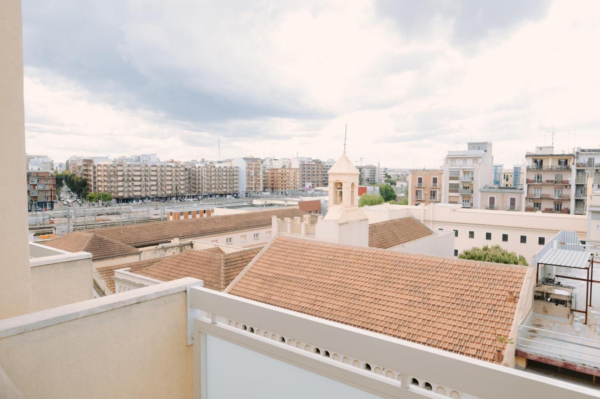 Central Apartment Bari Eksteriør bilde